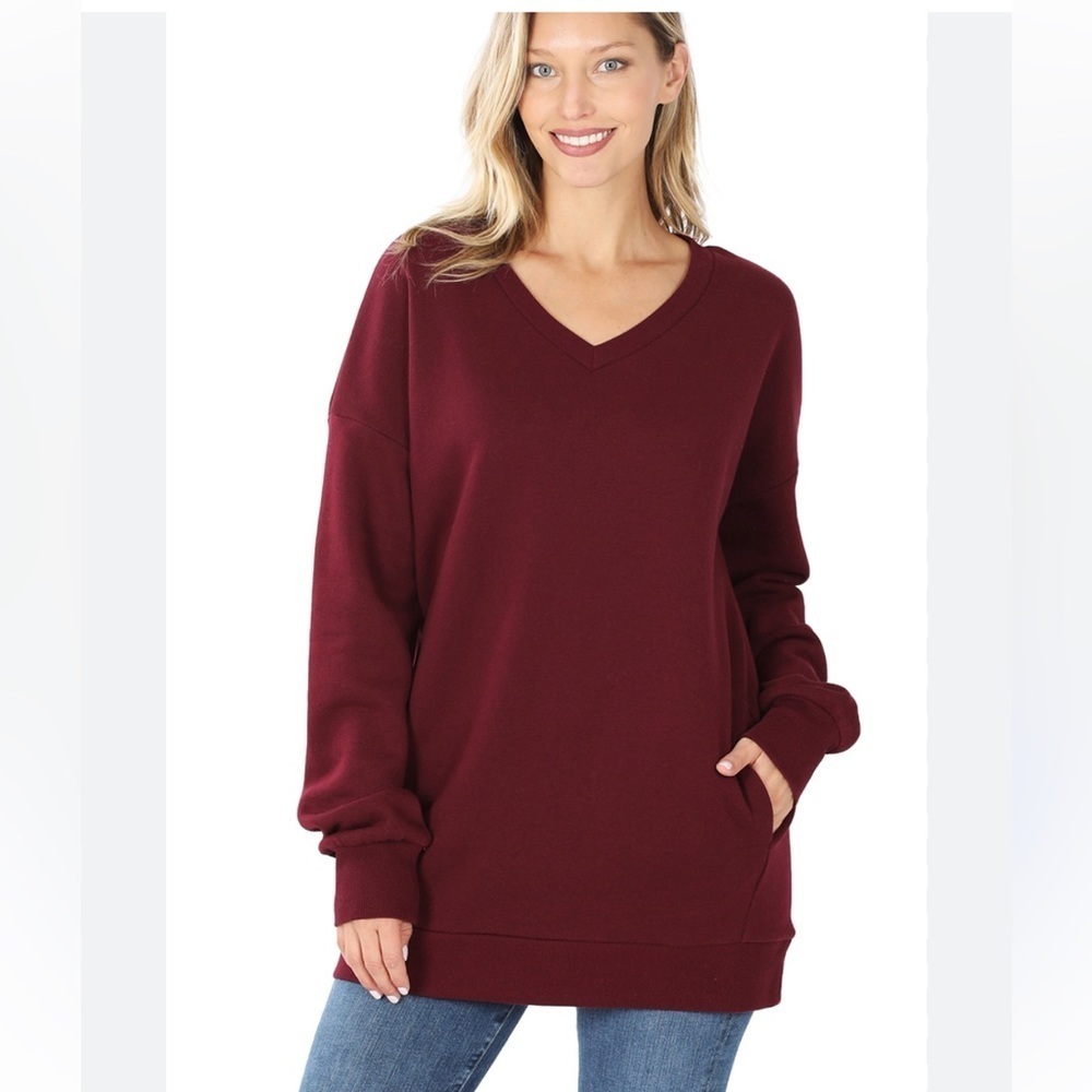 Zenana Outfitters V-neck long relaxed sweatshirt size M/L